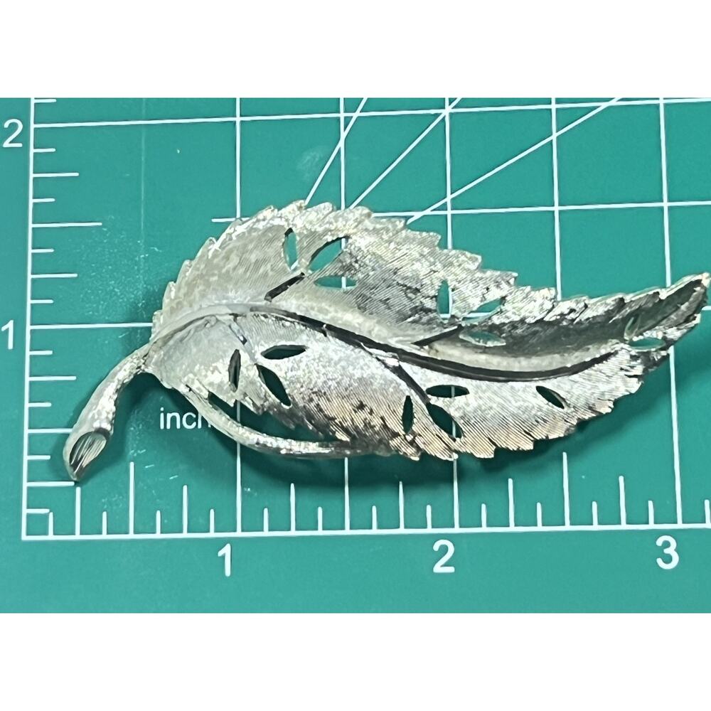 Vintage Signed BSK Brushed Silver Tone Leaf Brooch Color Dosen't Show Well